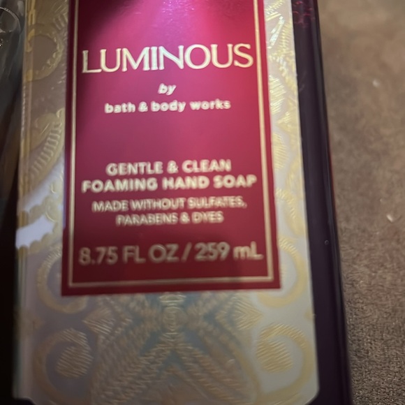 NWT Set of 3 Bath & Body Gentle Foaming Hand Soaps - Picture 4 of 7